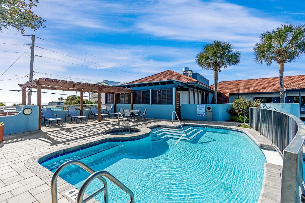 Beachside Inn image