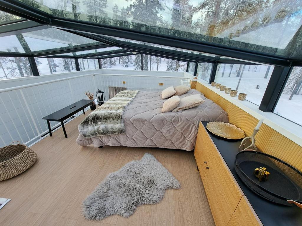Levi Sky Igloo with private sauna and hot tub - Tap to explore photos