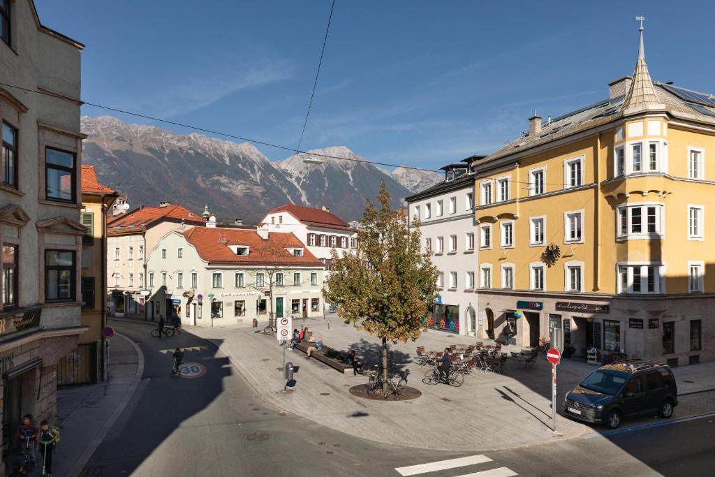 Hidden Gem in Central Innsbruck with free Parking photo 1