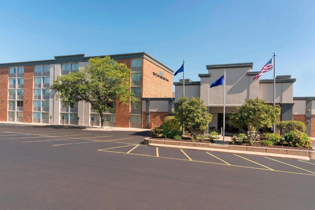 Sonesta Hotel Grand Rapids Airport image
