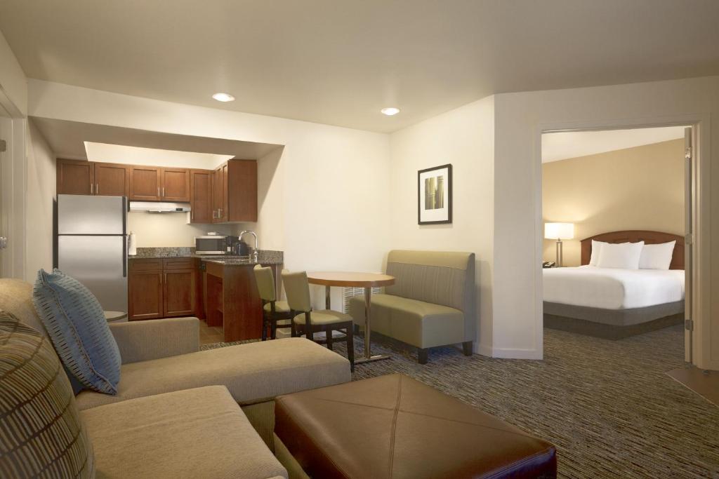 HYATT house Pleasanton - Tap to explore photos