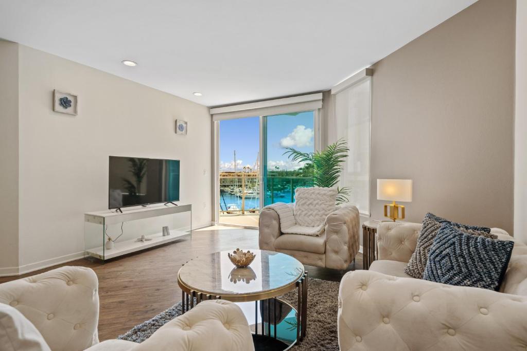 Venice Marina Water Front Luxury Condo image