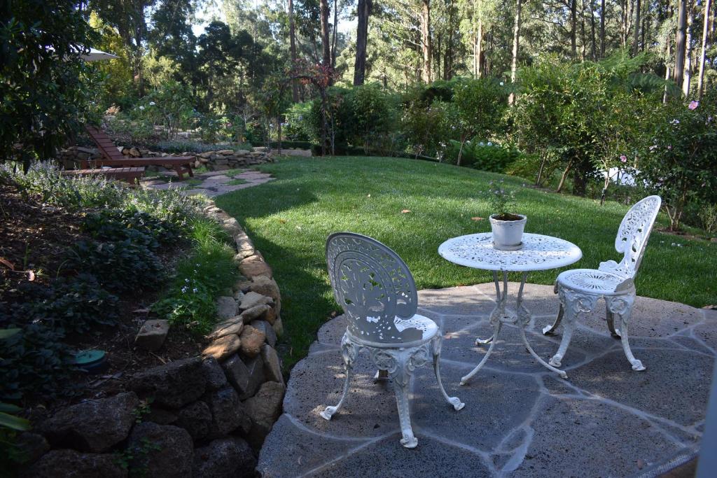 Fern Cottage - Mt Dandenong romance photo 1