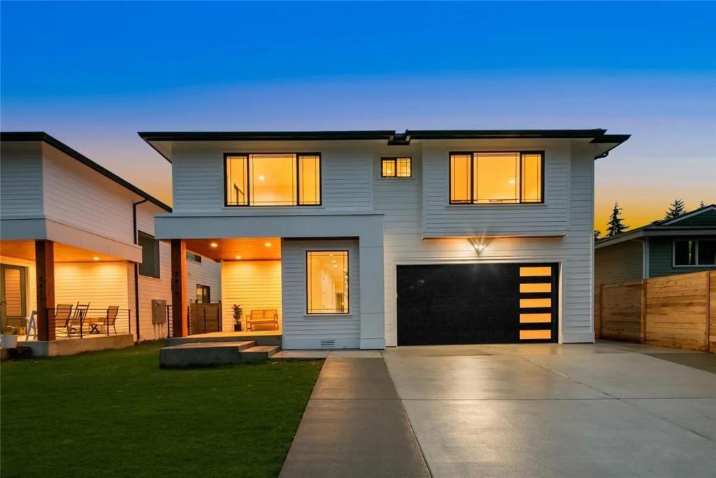 Modern Meets Cozy in Federal Way image