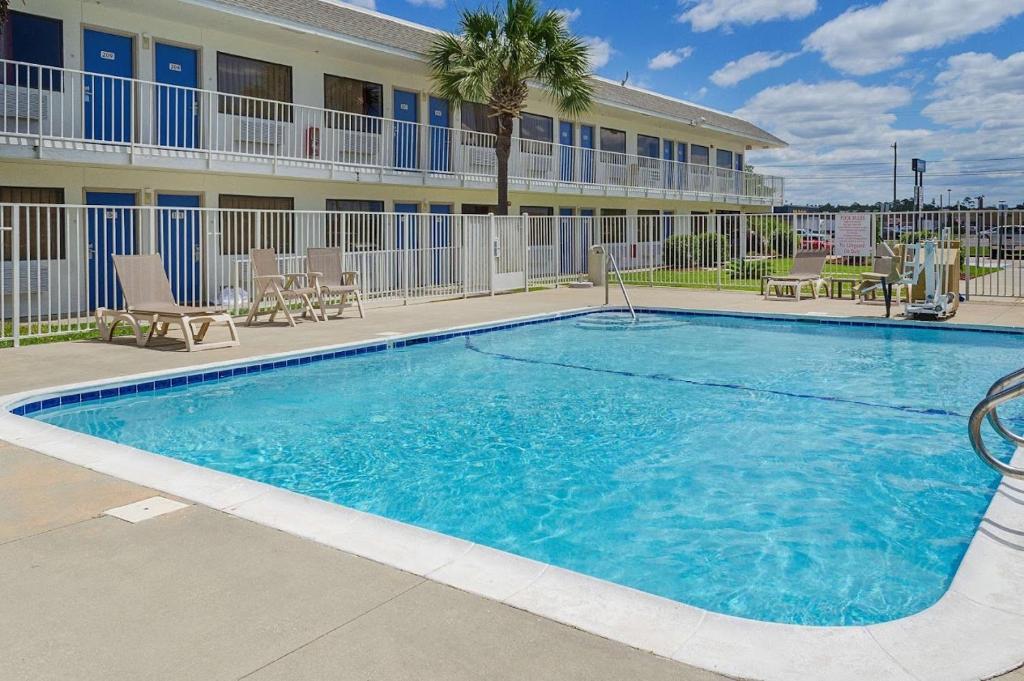 Motel 6 Gulfport, MS – Airport image