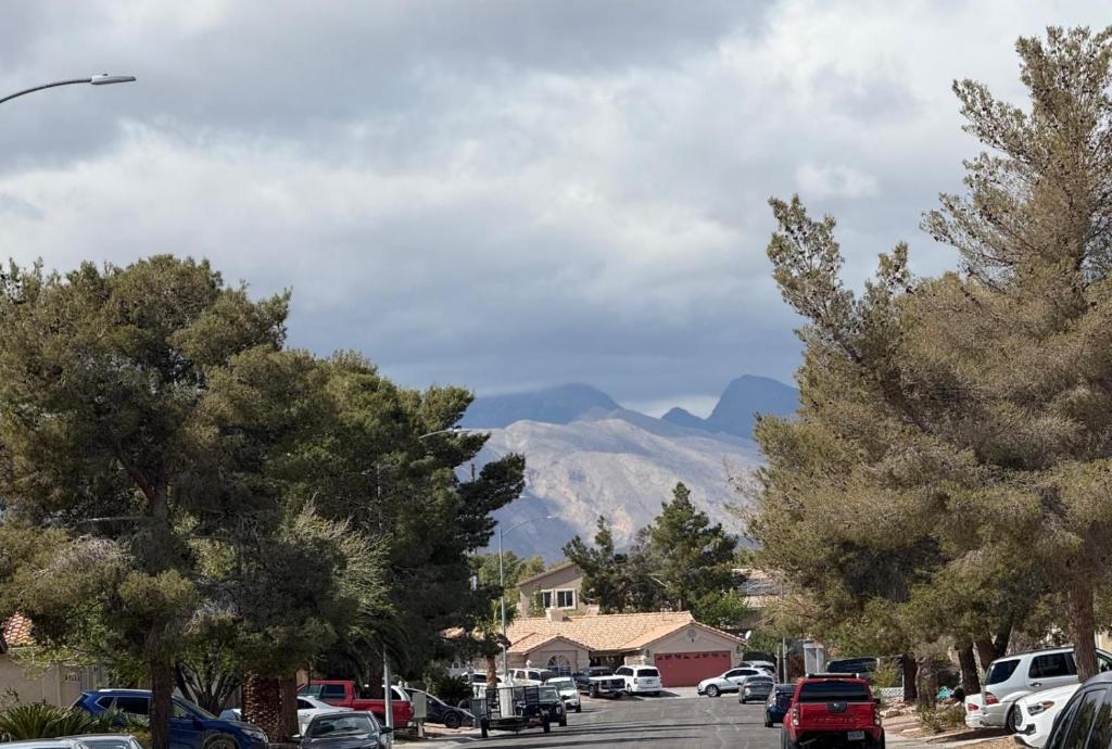 Mountain View place to Rest image