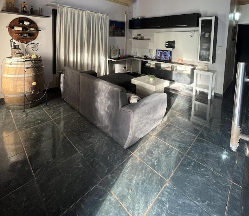 Casa amplia y moderna photo 1