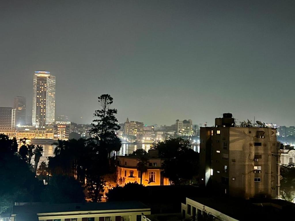 Nile View 1950s spacious apartment - Giza Room Type - Three-Bedroom Apartment