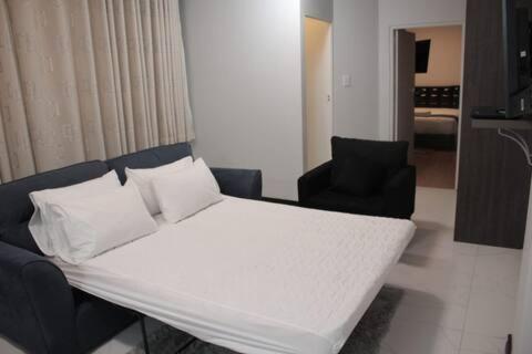 Durban Suites at Oceanic - Tap to explore photos