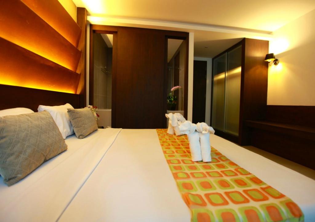 Сьюит (Полулюкс), Отель The Bangkok Major Suite