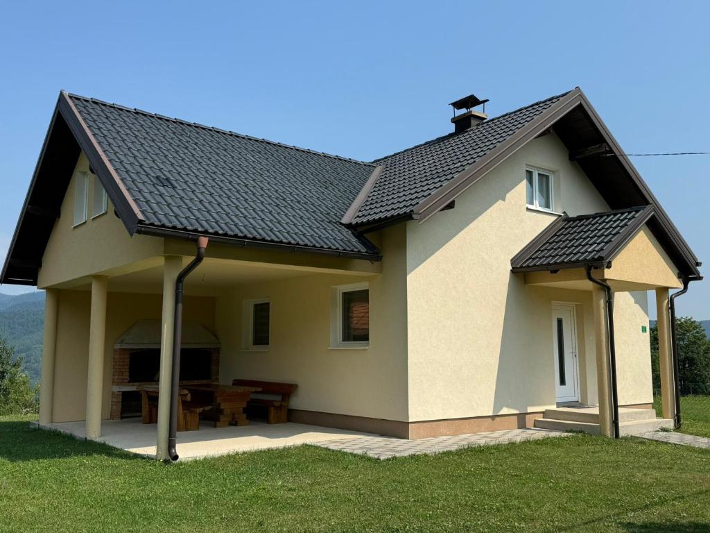 Seoska kučica-Oaza mira Fojnica