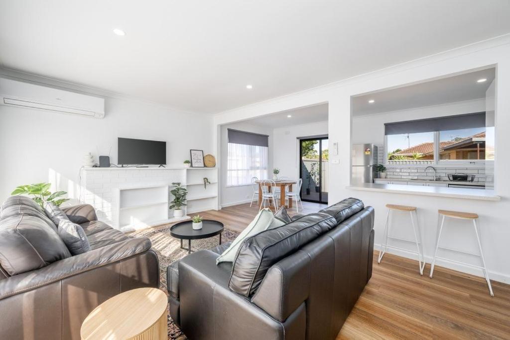Nth Central 4BR Reno w WiFi