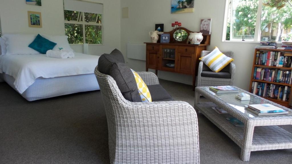 Cathedral Cove Apartment photo 4