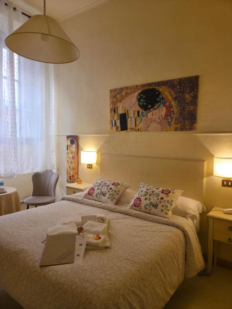Albergo Etruria - Tap to explore photos