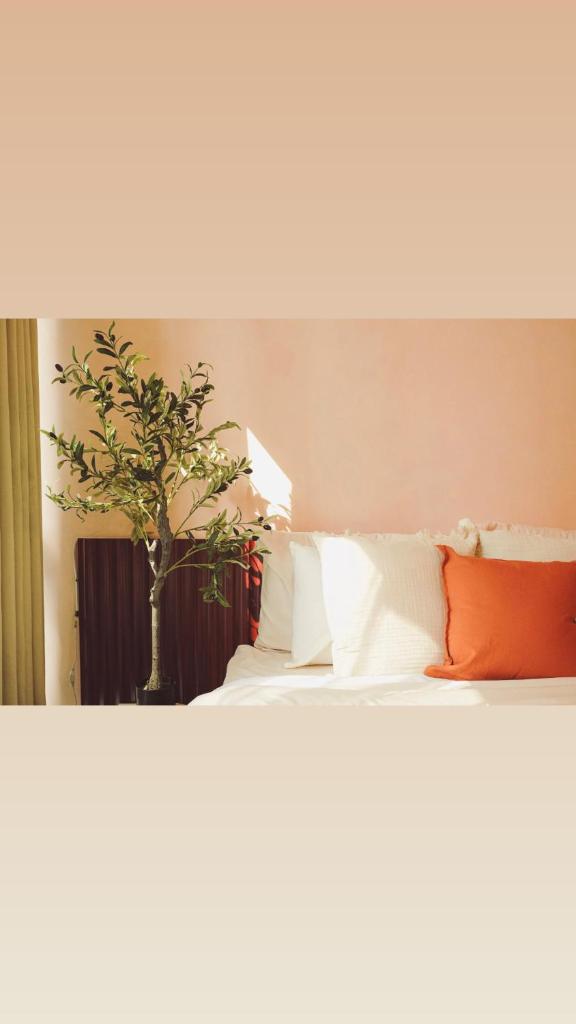 Bohemian Bliss, Metro Manila