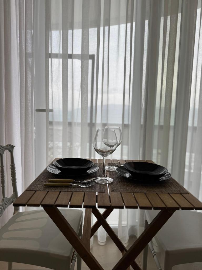 Sea View Luxury Apartment photo 4