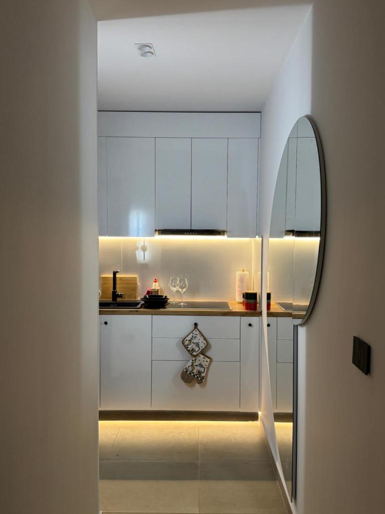 Sea View Luxury Apartment photo 3
