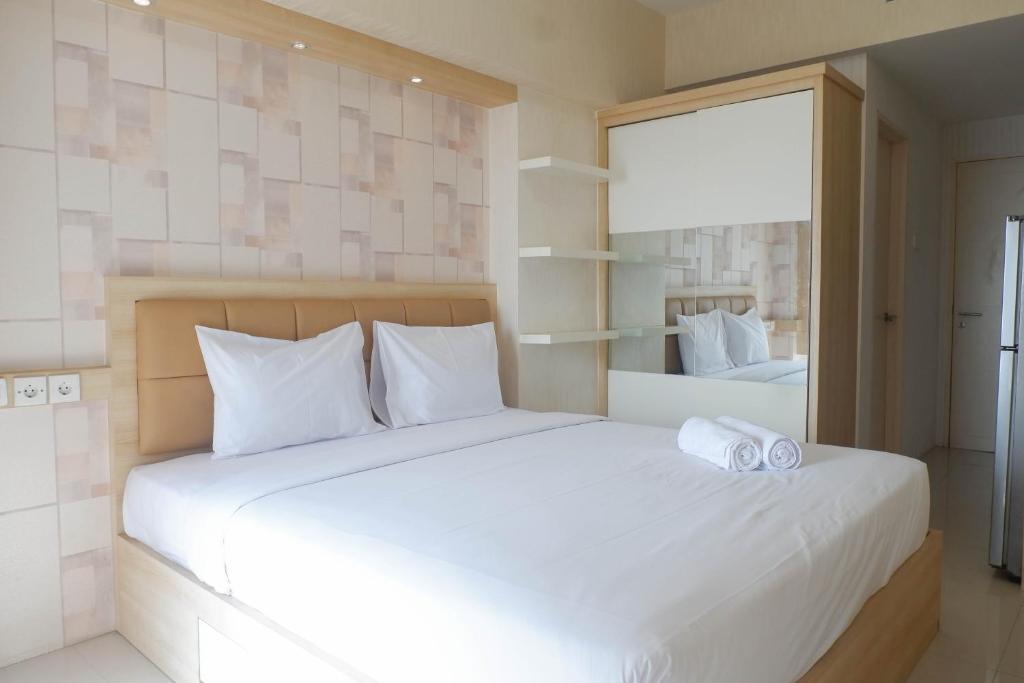 Comfortable and Well Appointed Studio Apartment Supermall Mansion By Travelio