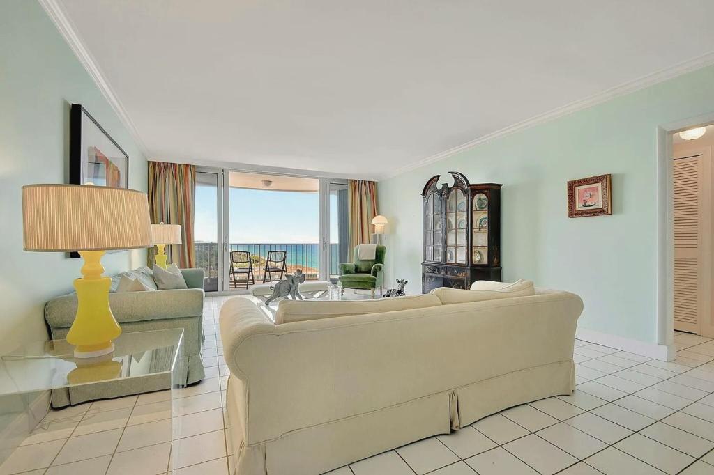 Luxury Oceanfront Penthouse Palm Beach image