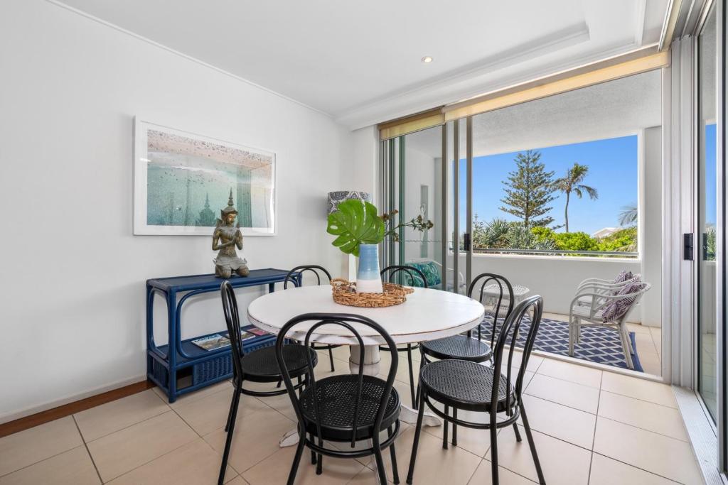 Paradiso Boutique Oceanfront Apartment photo 4