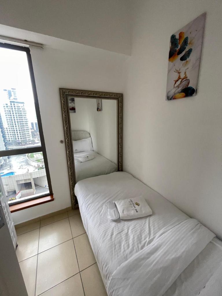 Four Stars Dubai Marina JBR photo 1