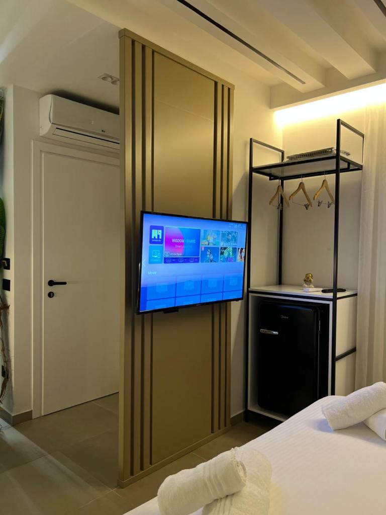 U N I Q U E by Sea View Suites photo 3