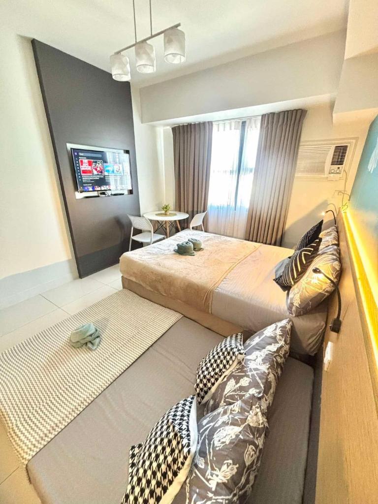 Horizons 101 Fab Condotel, Toledo City