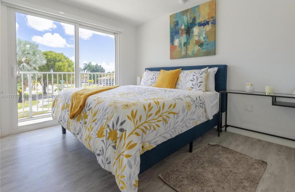 3BR Townhouse, Miami and the Keys image