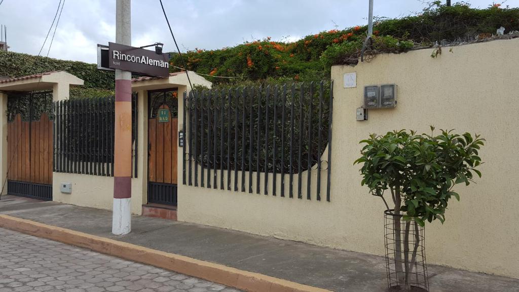 Hotel Rincon Aleman photo 3