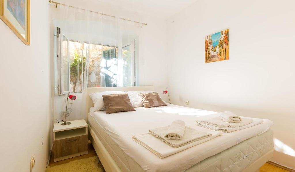 Dubrovnik center apartment photo 3