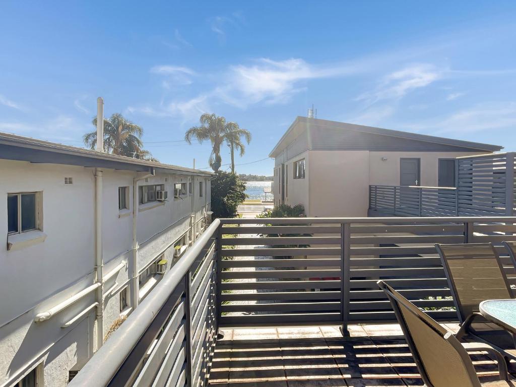 Spacious 3-bed Home with Bayviews from Balcony photo 2