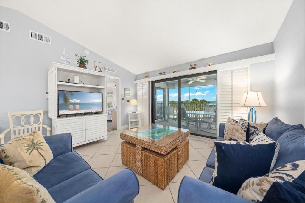 Sandpiper Beach #405 image
