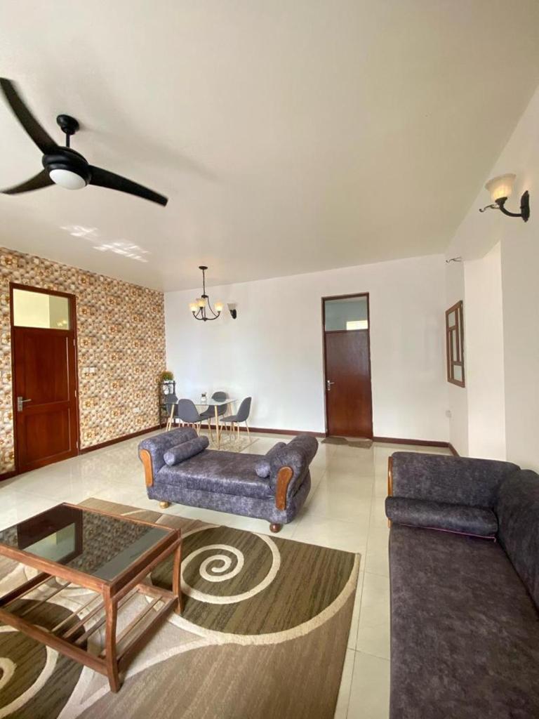 Zanzibar Manolo Apartment - Tap to explore photos
