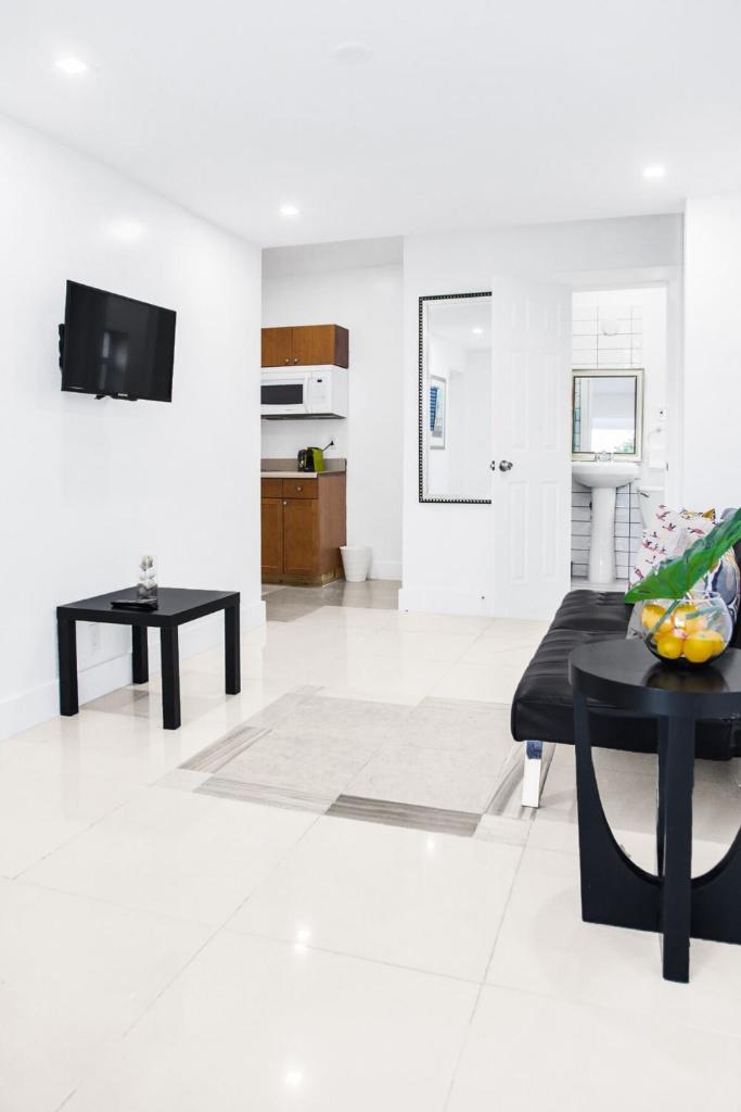 Miami Designer Apartment Unit 1 image