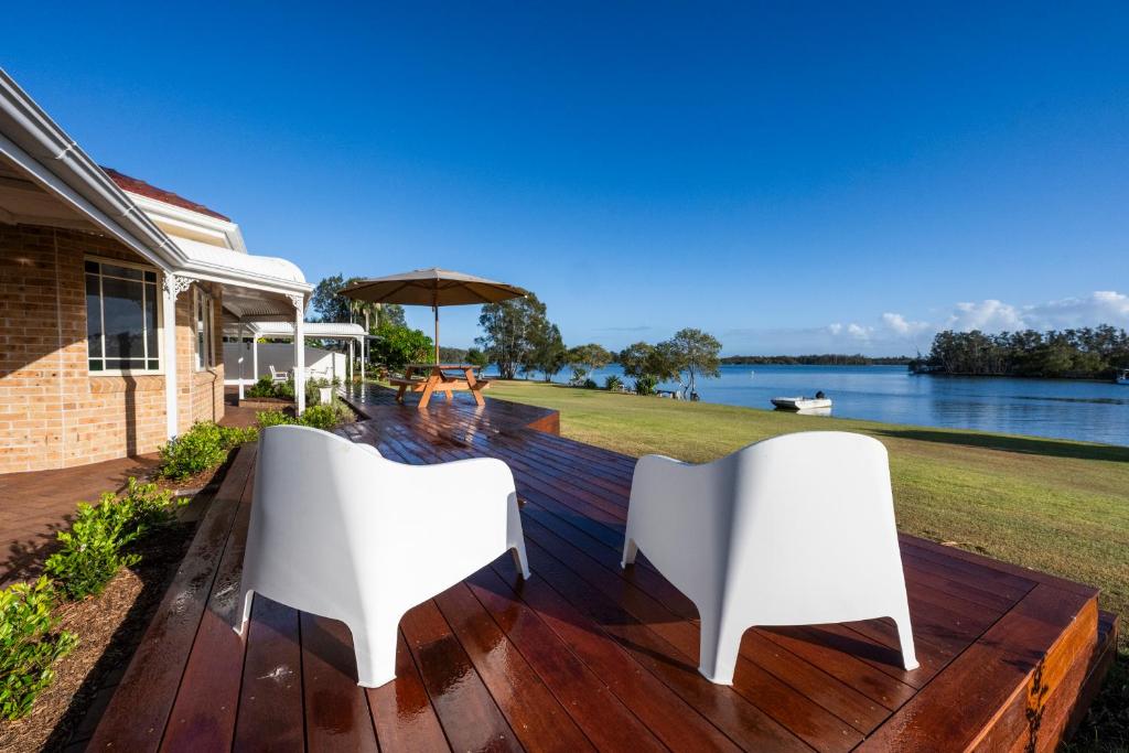 Crystal Palms - LJHooker Yamba photo 1