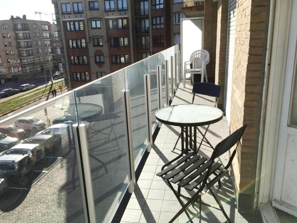 Apartment in Wenduine with sea views photo 4