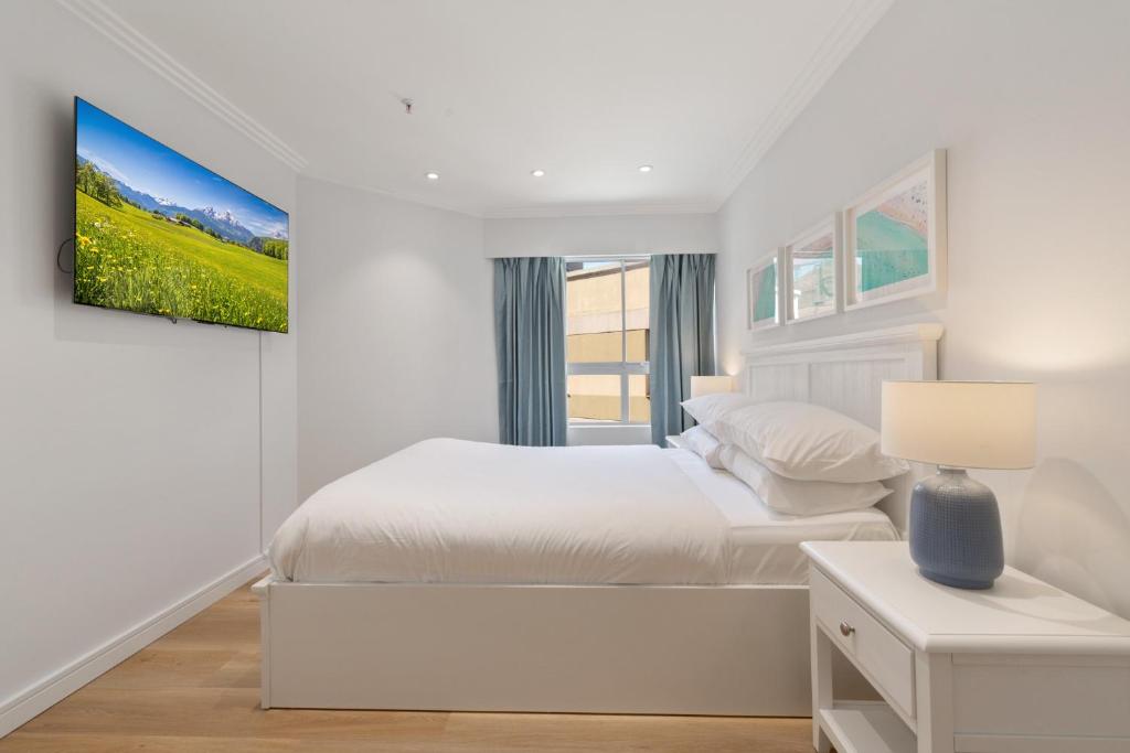 Bright & Spacious 1-Bed in Vibrant Sydney photo 1