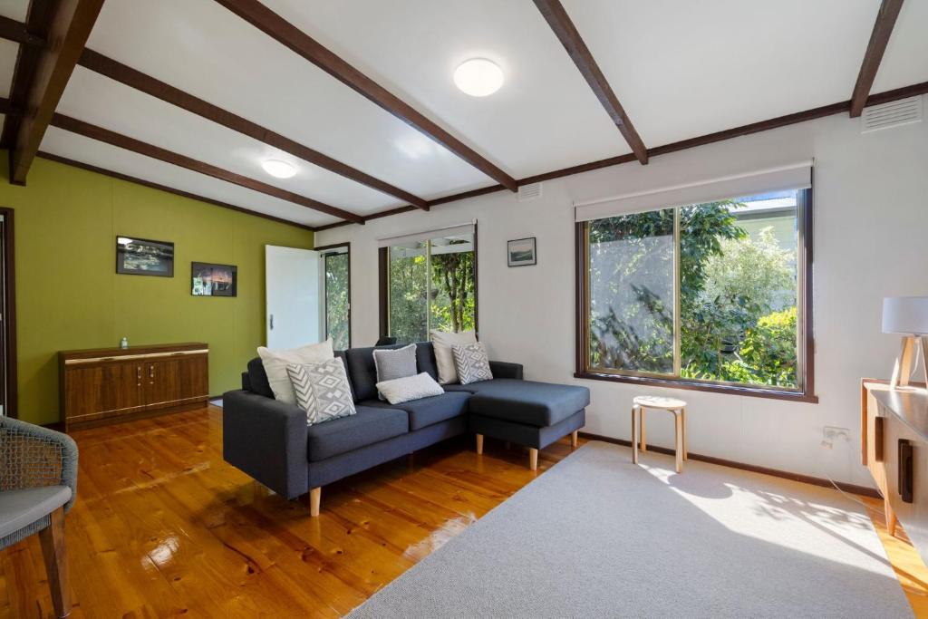 Lovely Home on Lavington photo 1