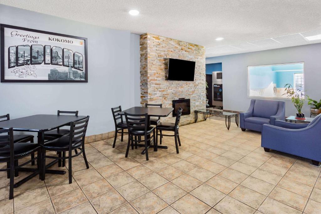 Super 8 by Wyndham Kokomo image
