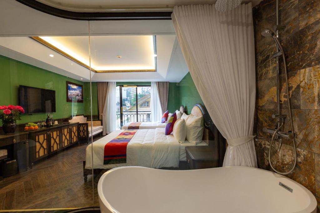 Fansipan View Hotel - Tap to explore photos