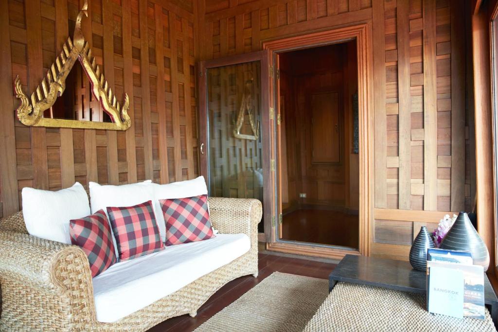 Сьюит (Люкс с видом на реку), Chakrabongse Villas