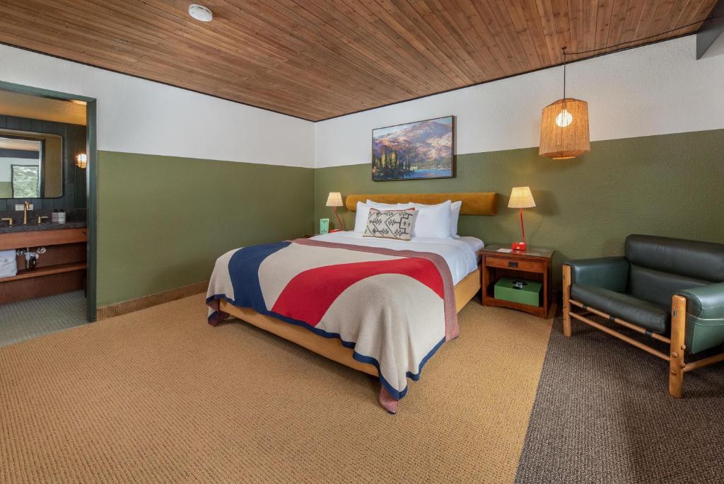 Station House Inn - Near Heavenly Gondola image