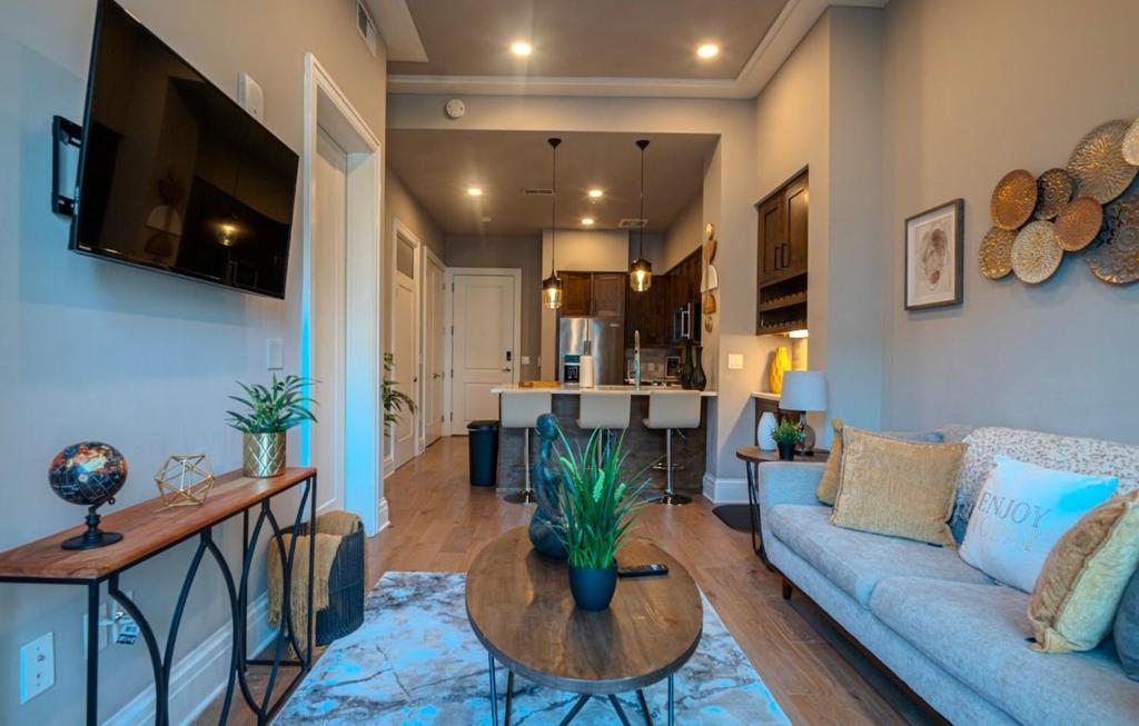 Abode In The City image
