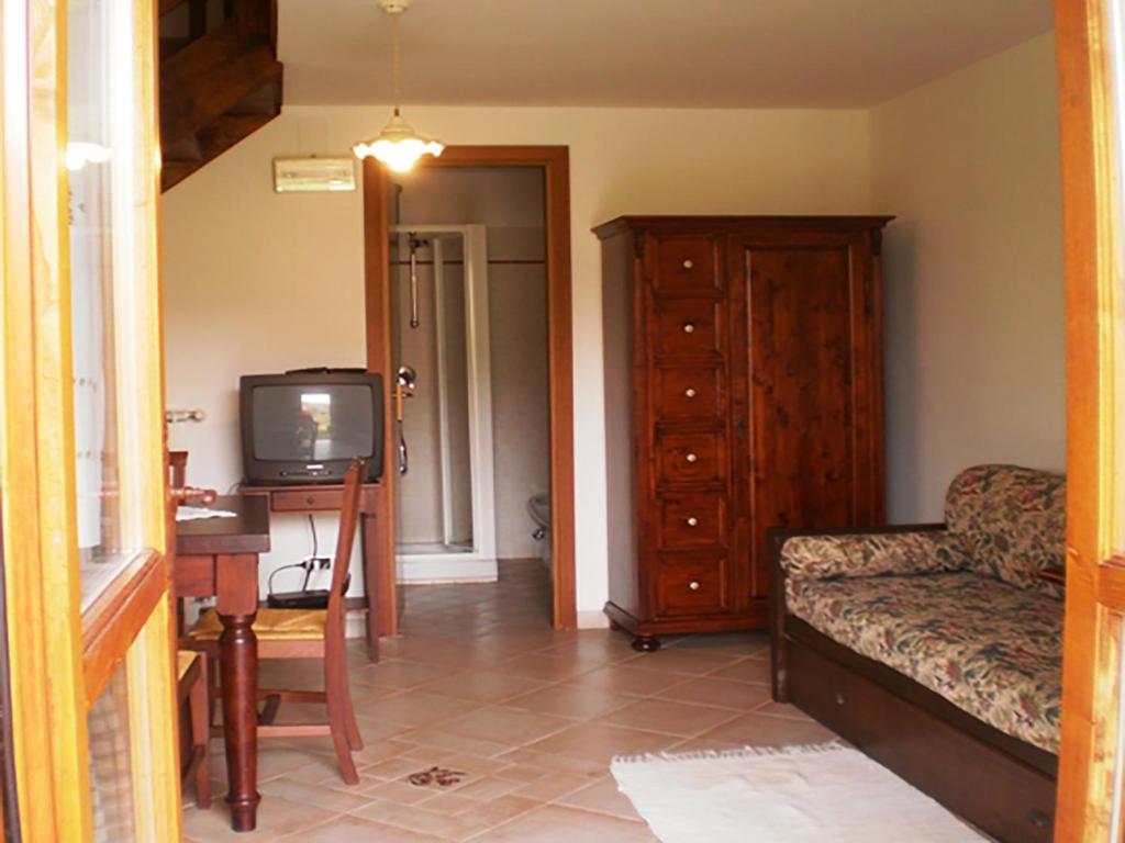 La Gabbianella e il Gatto - Tap to explore photos