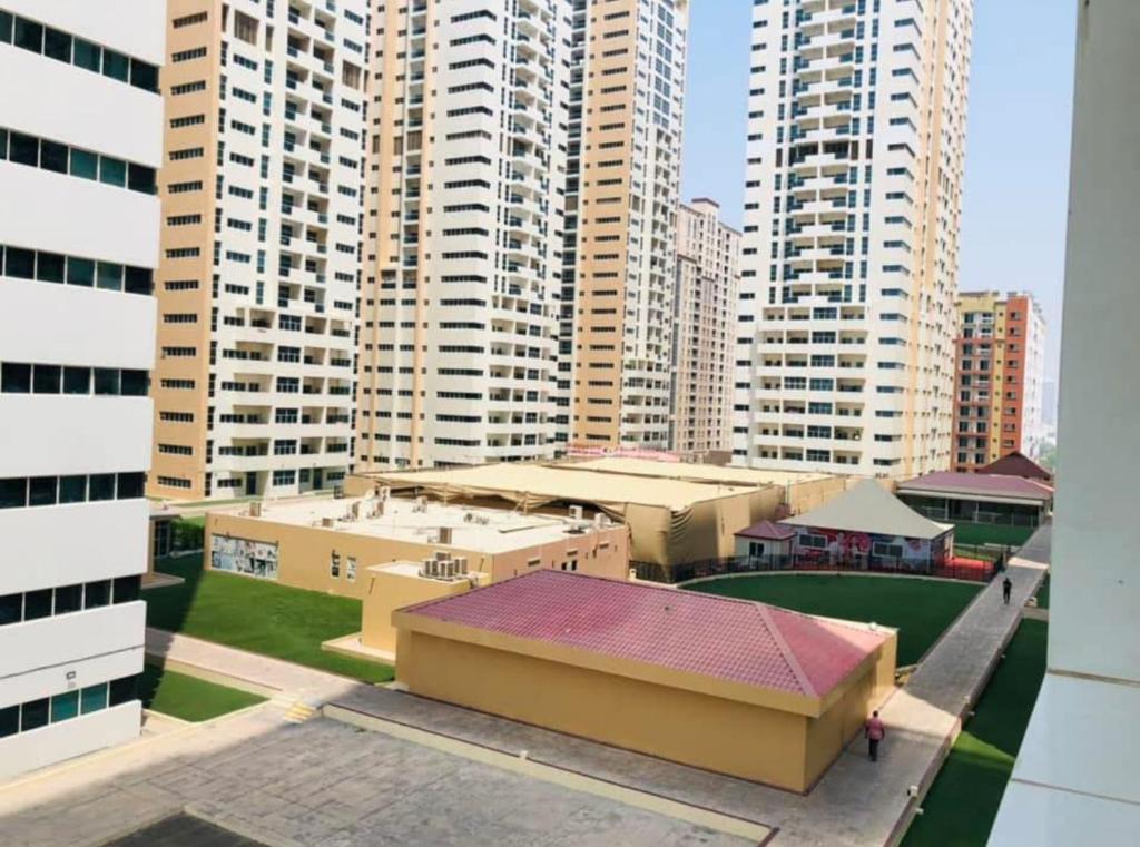 Apartment in Ajman photo 3