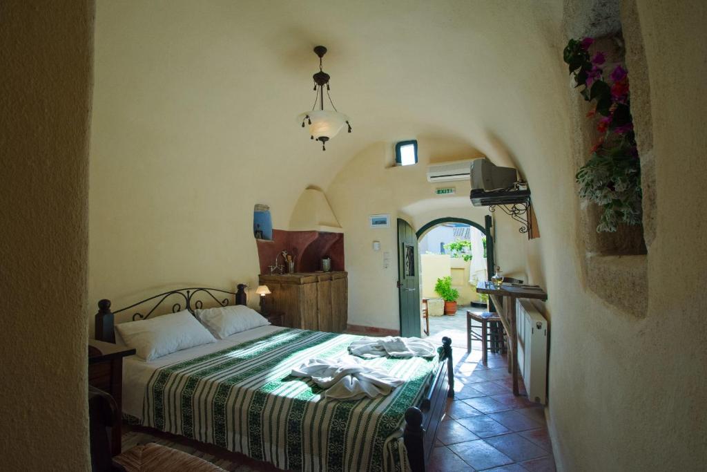 Abramis Rooms - Tap to explore photos