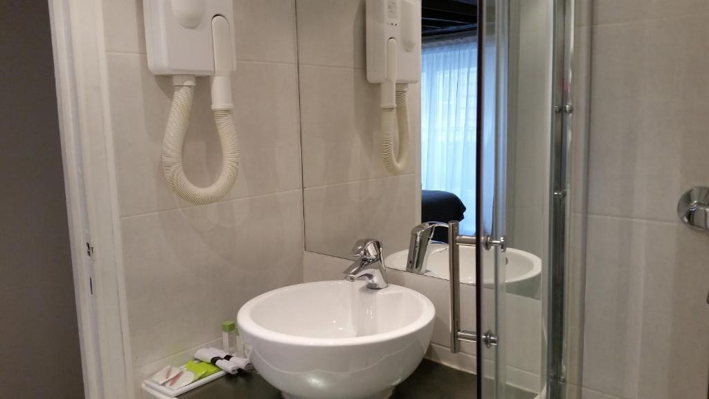 Двухместный (Двухместный номер с 1 кроватью и душем), Hôtel Le Compostelle