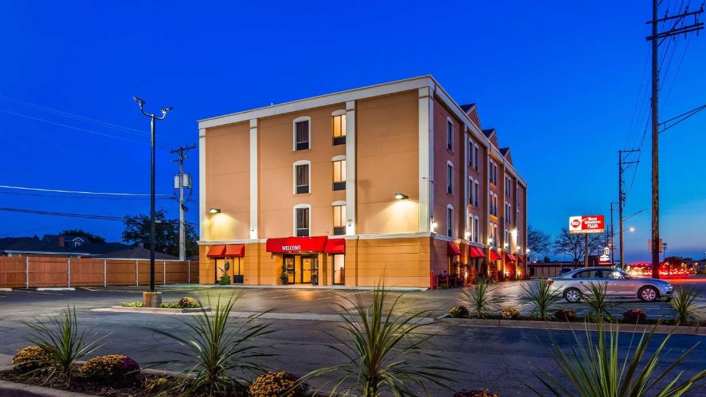 Best Western Plus O'Hare International South Hotel image