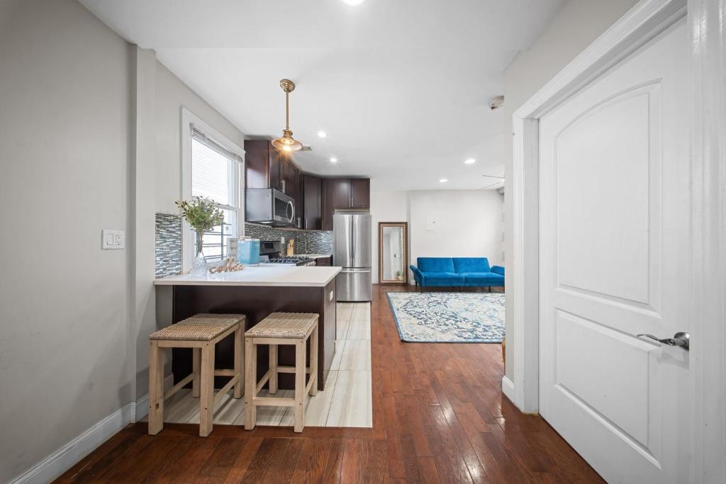 One Bedroom near JFK Airport! image