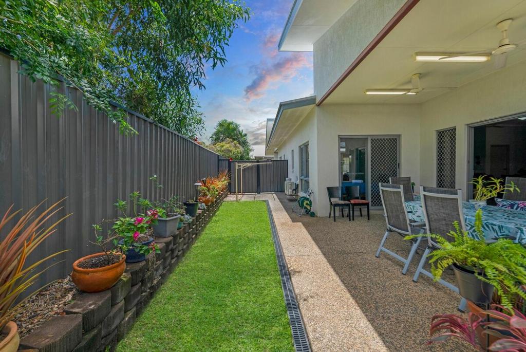 Zen Aqua Vista Workspace BBQ Private Lawn photo 1